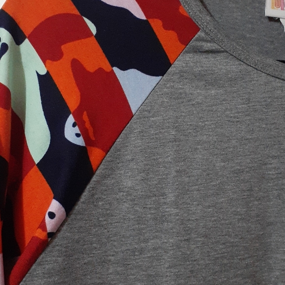 Lularoe Randy tee - Picture 2 of 5